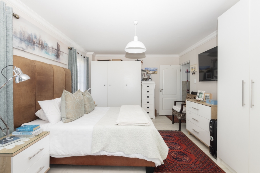 7 Bedroom Property for Sale in Jacobsbaai Western Cape